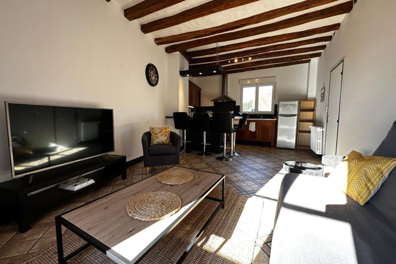 Charming Apartment Close To The Center Of Blere 外观 照片